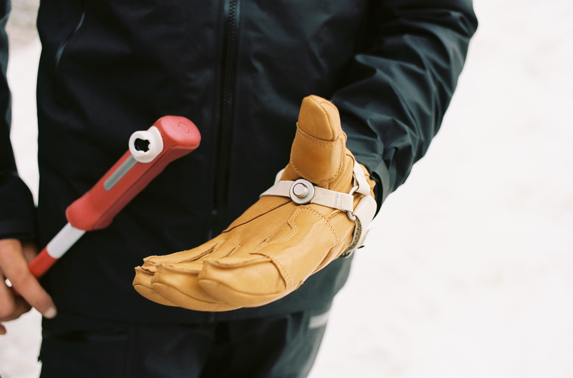 An image of a magnetic ski strap
