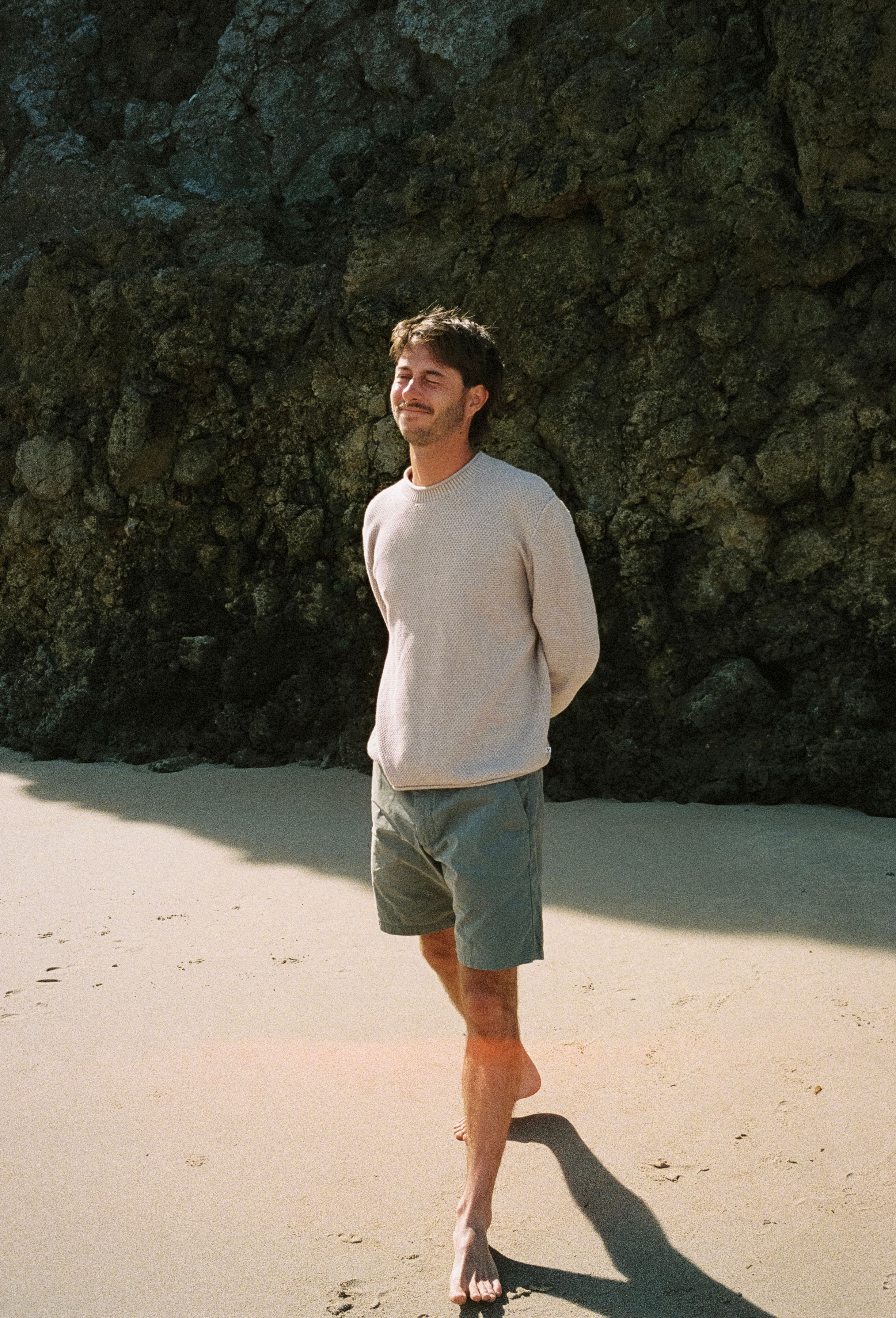 Horn surf sweater