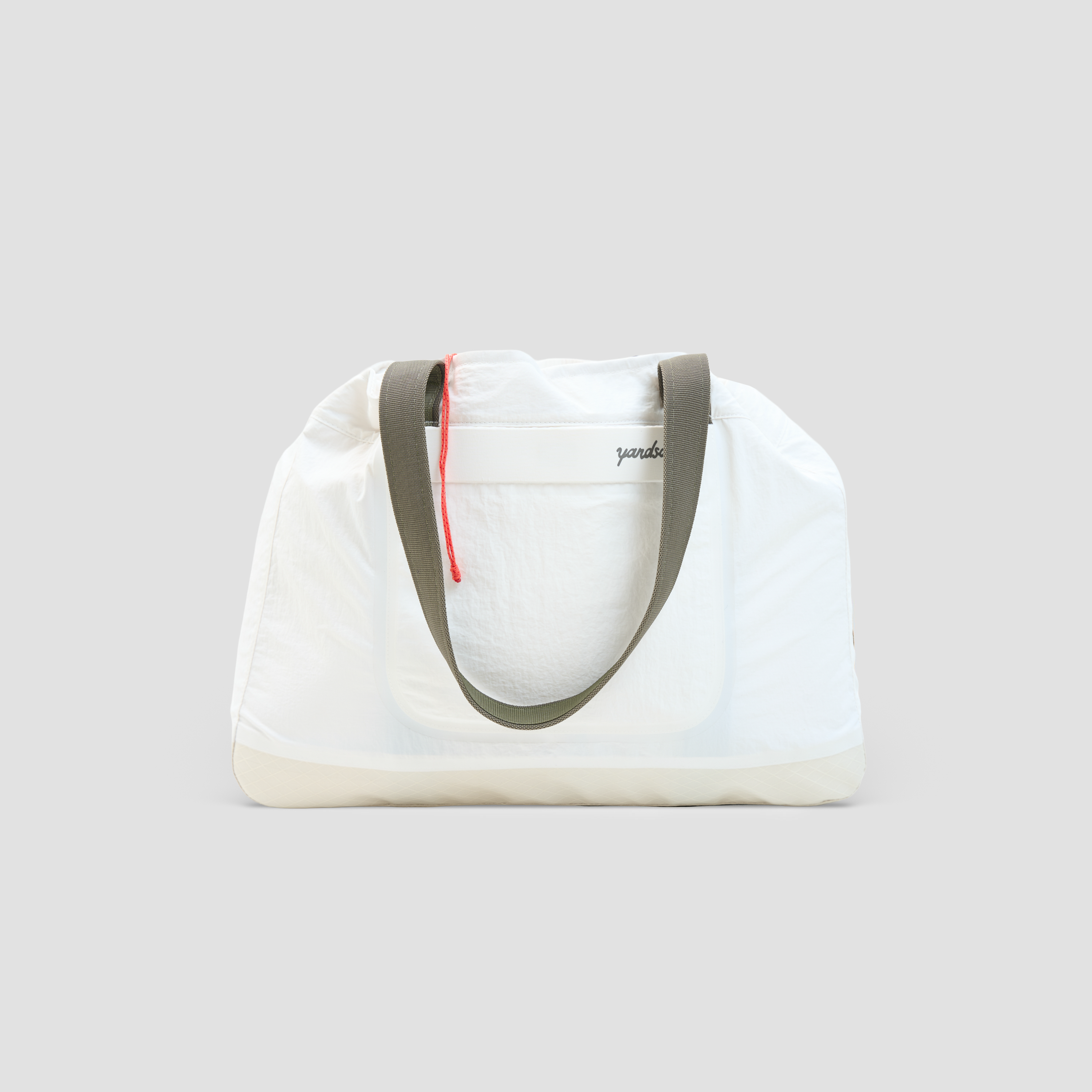 An image of Day Bag Marshmallow closed