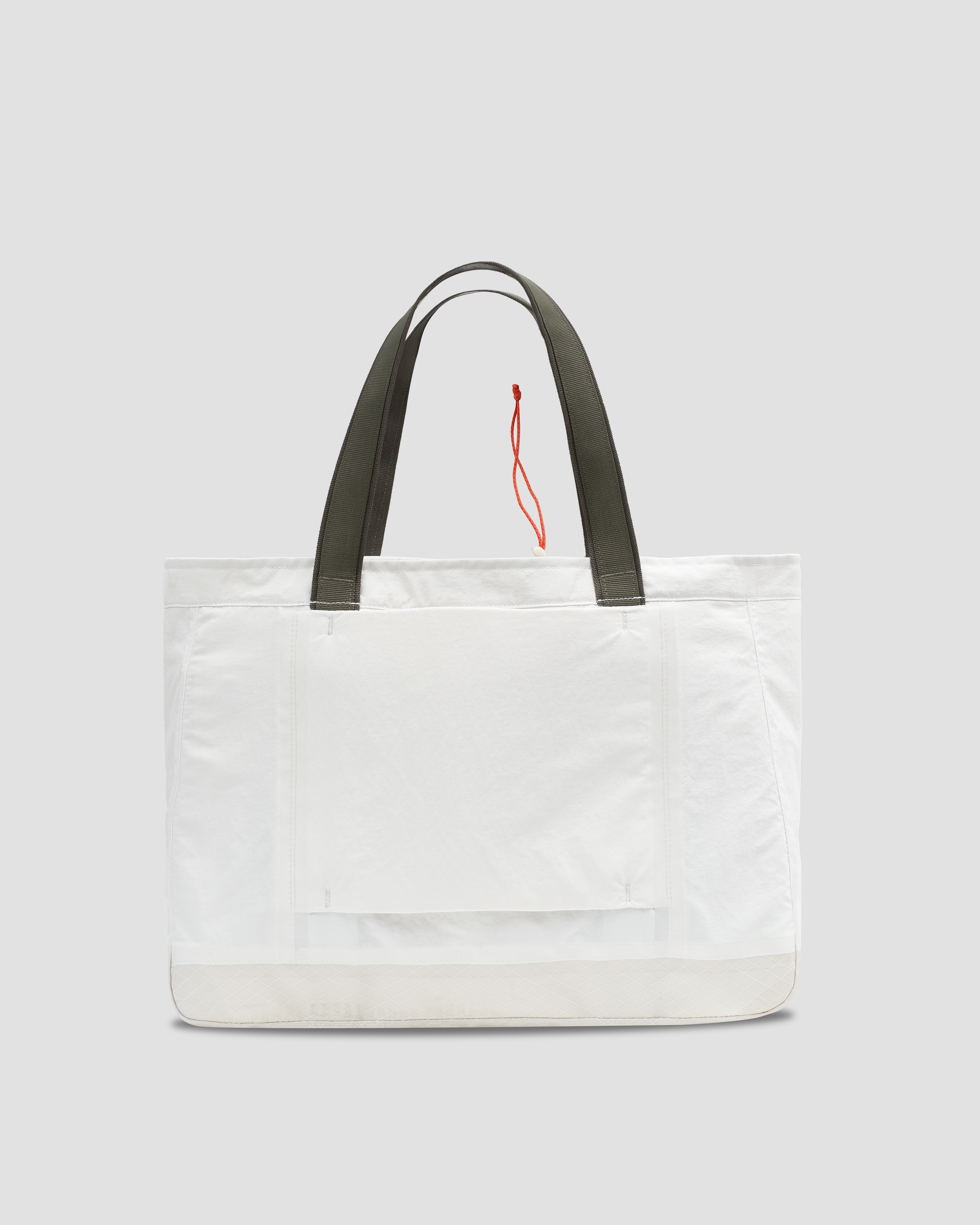 An image of 20L Day Bag Marshmallow from the back